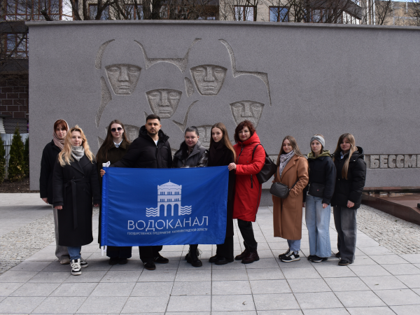 В День героического штурма и взятия Кёнигсберга возложили цветы к мемориалу в Калининграде