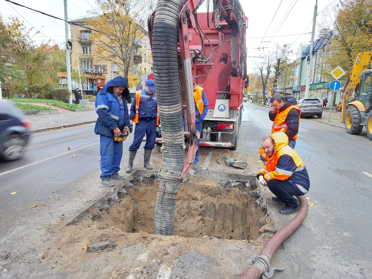 Устраняем поломку выпуска канализации 