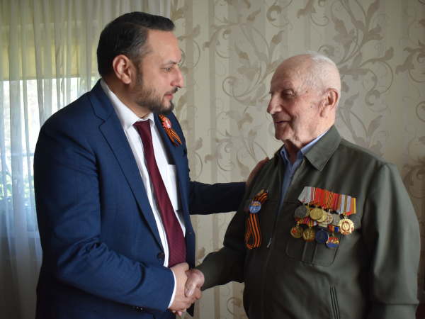 Сердечно поздравляю с 80-летием победы в Великой Отечественной Войне!
