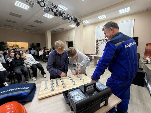 «Классный Профи-Тур» продолжает путешествие по школам области!