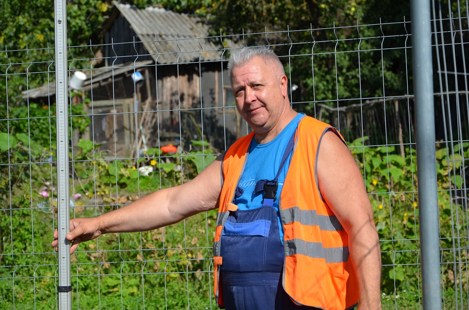 Бригада «Водоканала» заменила канализационную трубу в поселке Береговое г. Ладушкин
