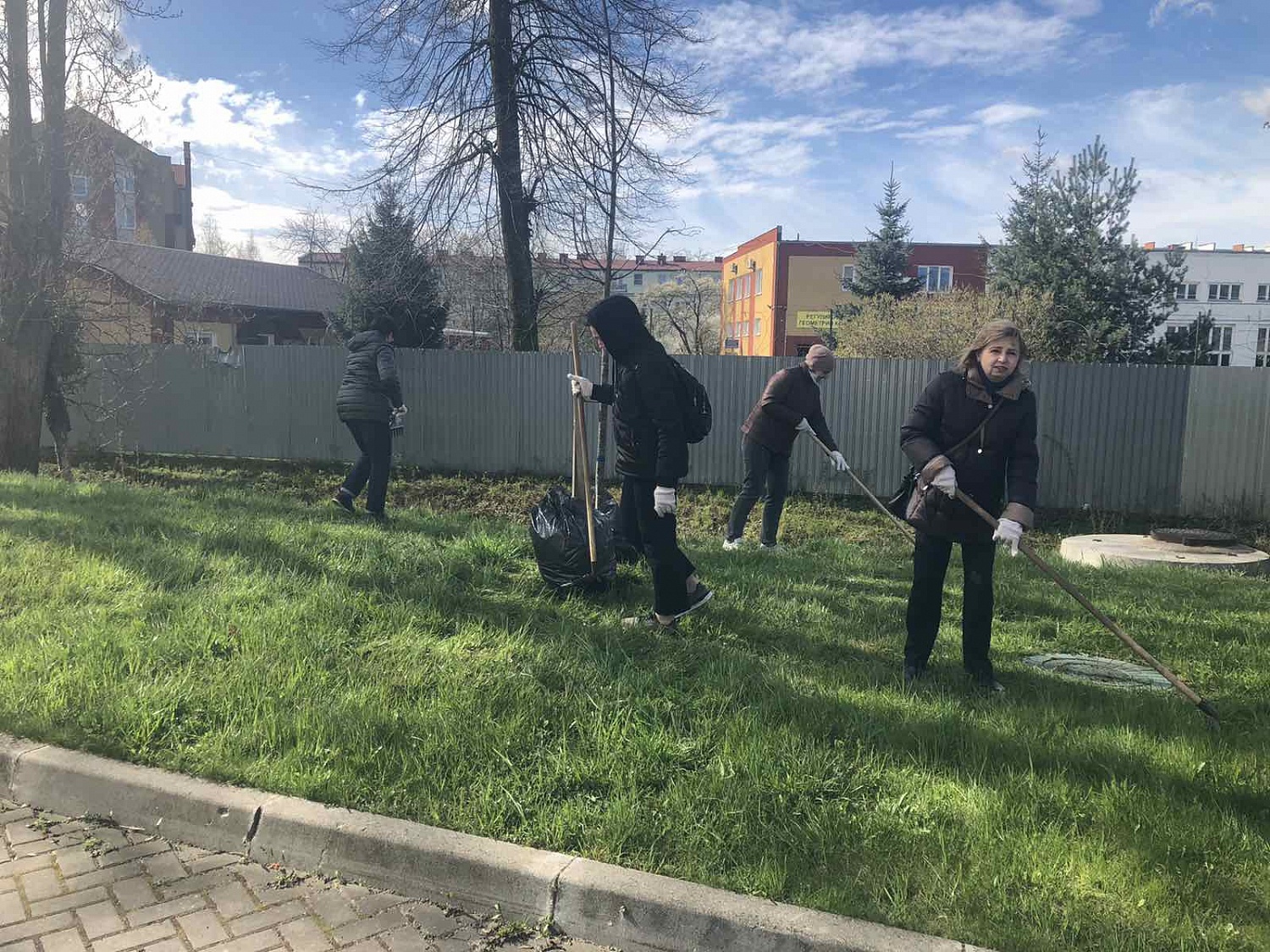 Субботник для сотрудников калининградского Водоканала...