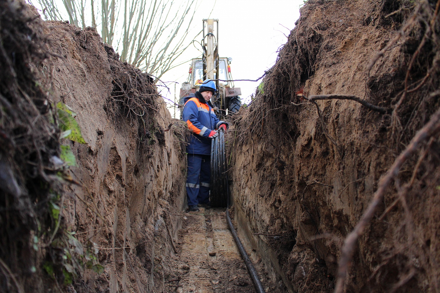 Замена 150 метров трубопровода в поселке Мостовое Черняховского района