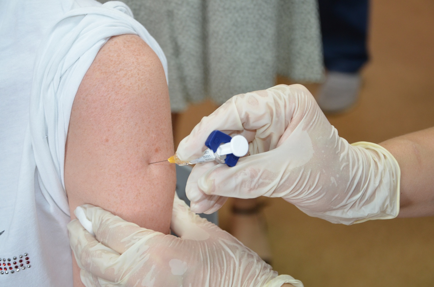 Сегодня сотрудники "Водоканала" получили иммунитет от гриппа перед сезонным подъемом заболеваемости